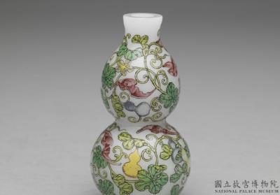 图片[2]-Glass gourd-shaped vase with symbols of happiness and longevity in falangcai painted enamels, Qing dynasty, Qianlong reign (1736-1795)-China Archive